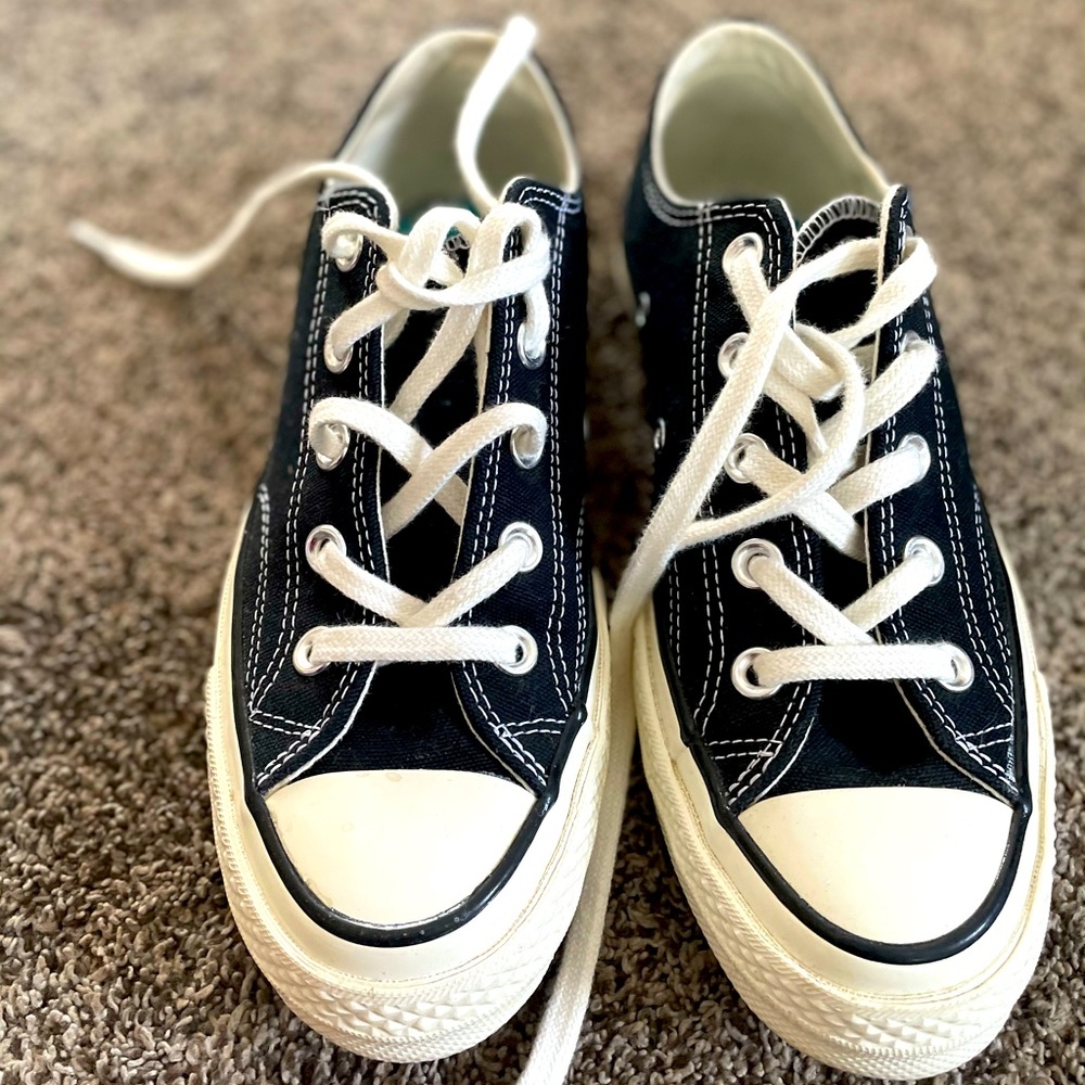 Black Converse All Star men size 4